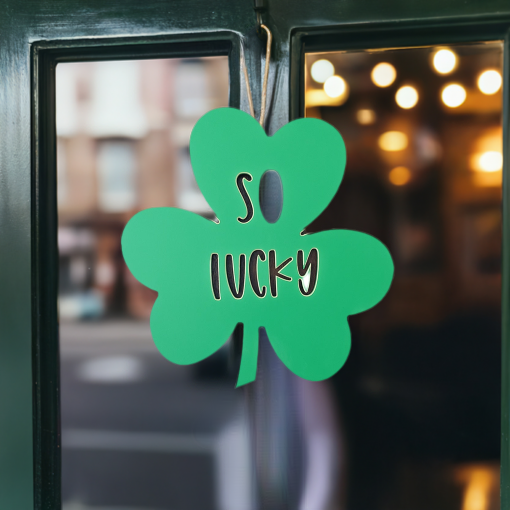 Emerald 'So Lucky' Shamrock Door Sign – Festive Irish Decor for St. Patrick's Day and All Year Round