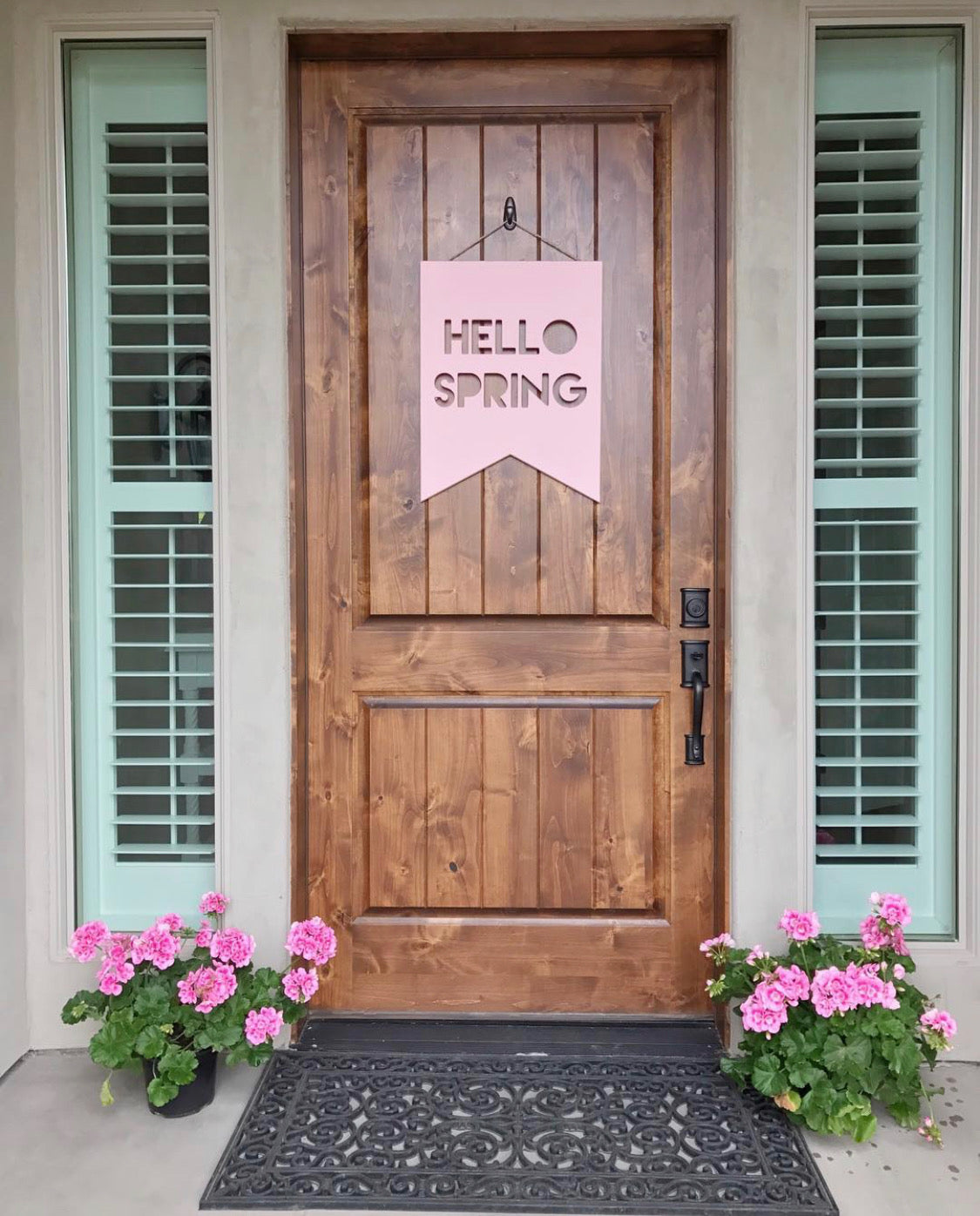 'Hello Spring' Door Banner – Welcoming Seasonal Sign for Home Decor